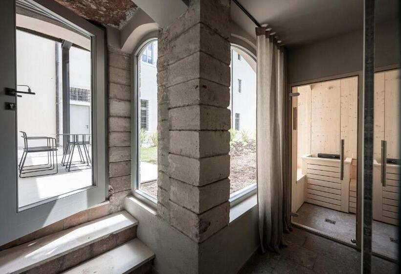 스위트, Monastero Arx Vivendi