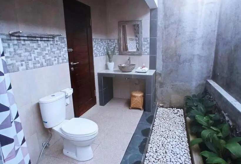 デラックスルーム, Tamiu Guesthouse At Desa Wisata Keramas Near Keramas Surf Beach