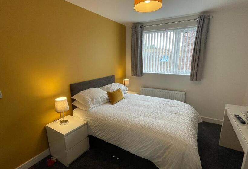 غرفة قياسية, The Seahorse