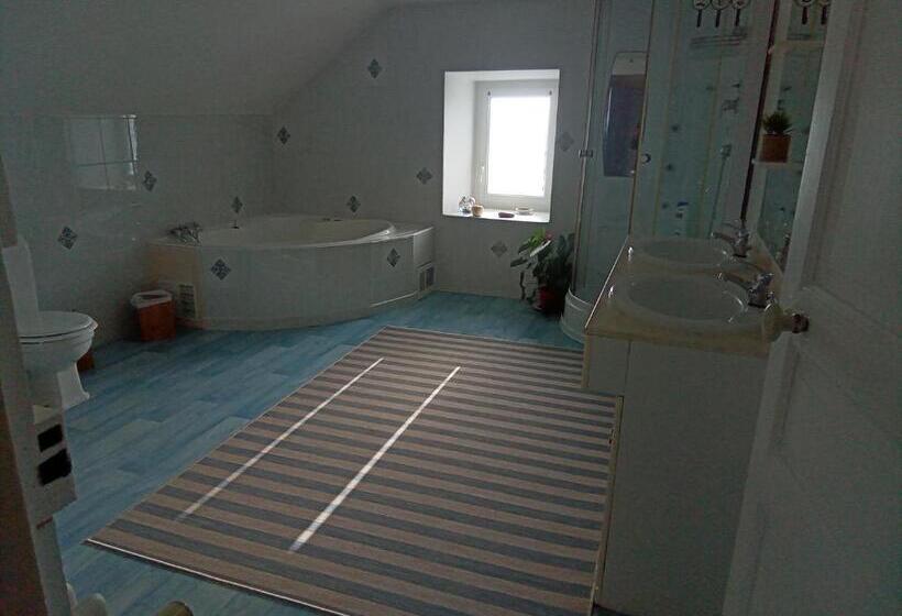 标准间, La Chambre De La Boule D  Or