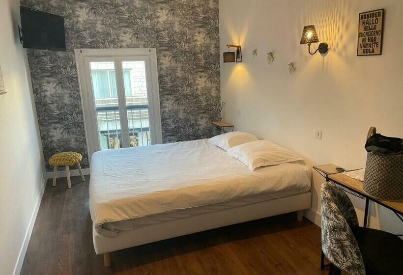 غرفة قياسية, Logis Paul Massy