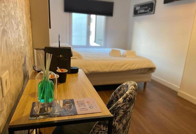 غرفة قياسية, Logis Paul Massy