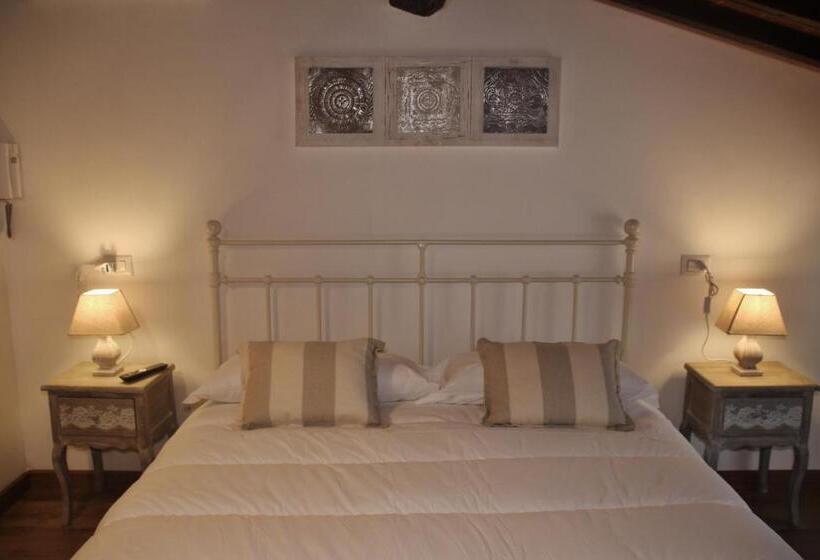 غرفة قياسية, La Maison Del Borgo