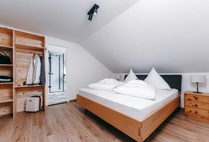 Апартаменты 1 Спальня с Видом, Black Forest Dream Apartments