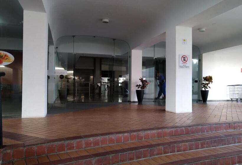 استودیوی استاندارد, Flat Beira Mar, Olinda 4 Rodas 305