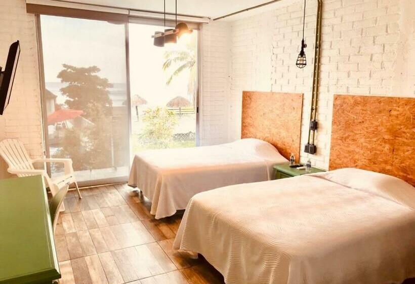 غرفه قياسيه سريرين مزدوجين, Casa Mangata