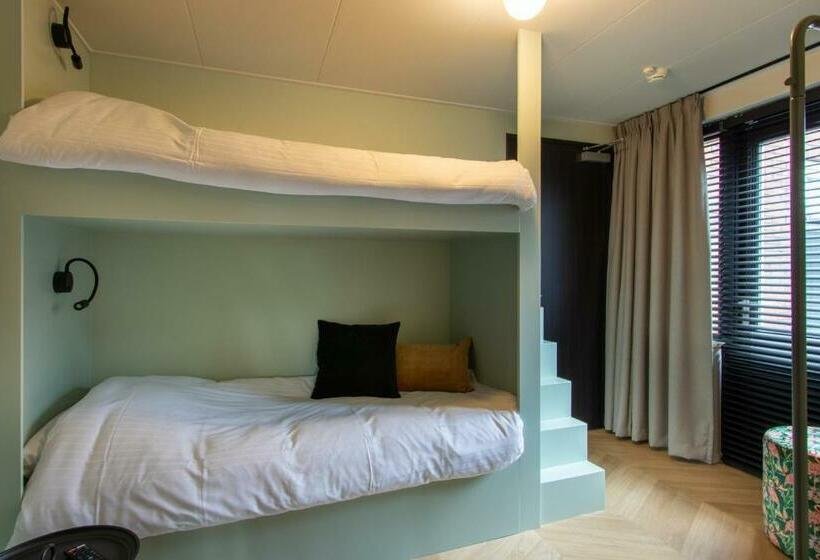 패밀리 룸, Van Der Meer