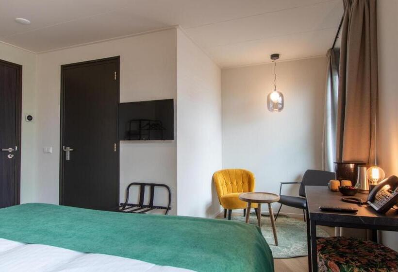 스탠다드 룸 킹사이즈 침대, Van Der Meer