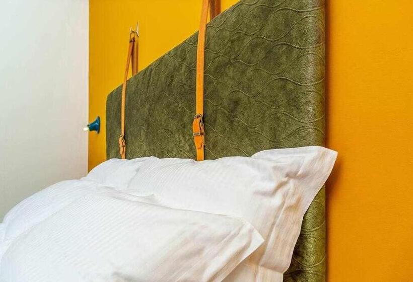 غرفة قياسية مزوَّدة بشُرفة, Bb Ogliastroom