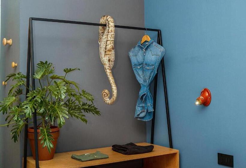 غرفة قياسية مزوَّدة بتراس, Bb Ogliastroom