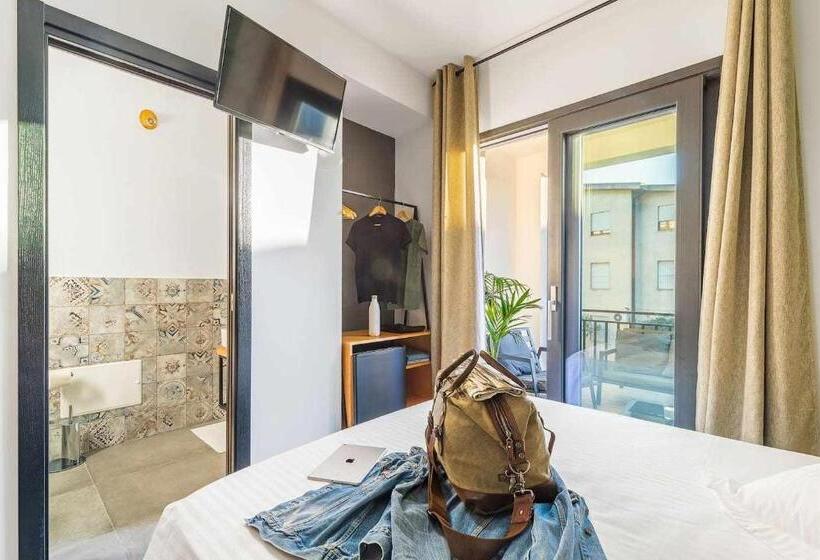 غرفة قياسية داخلية, Bb Ogliastroom