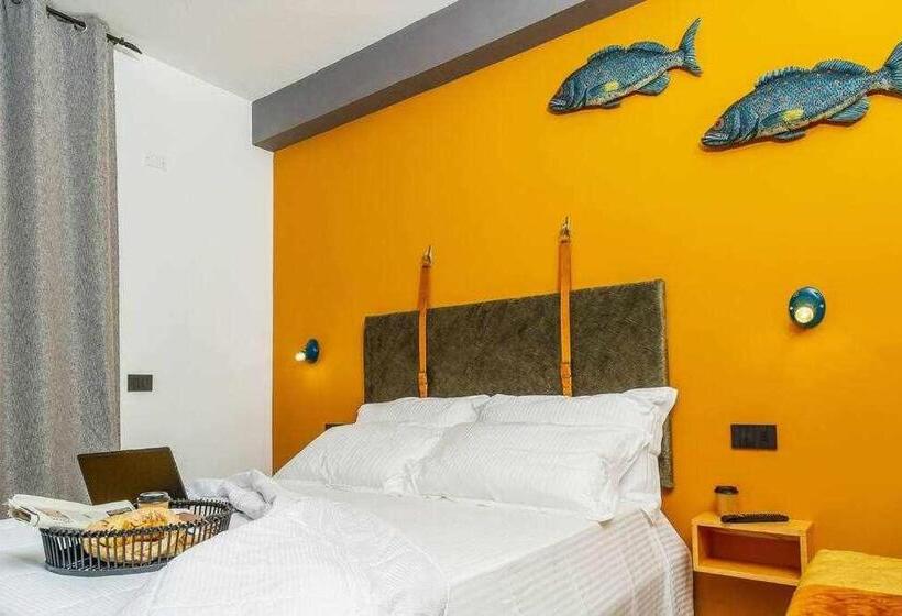 غرفة قياسية مزوَّدة بشُرفة, Bb Ogliastroom