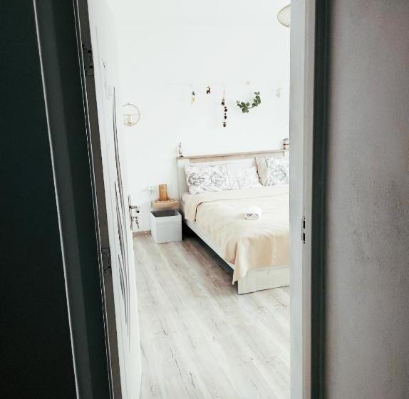 חדר סטנדרט נוף להרים, Happy Home