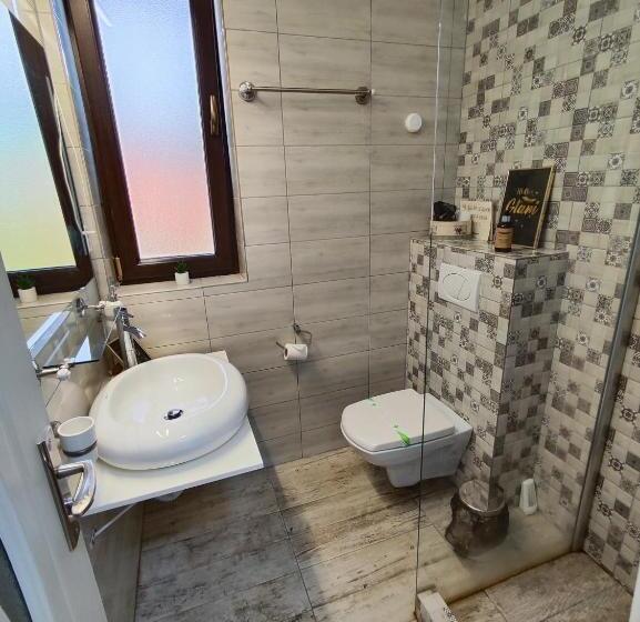 חדר סטנדרט נוף להרים, Happy Home