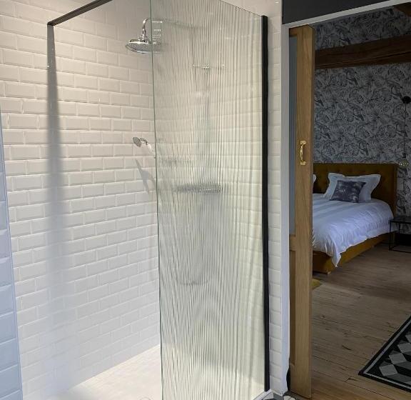 标准间, La Maison De Martha