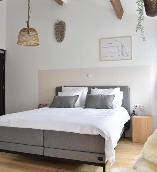 חדר סטנדרט, Zeeland & Meer