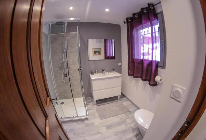 スタンダードルーム, Les Chambres D Hôtes De Valensole Au Pays Des Lavandes Et Proche Des Gorges Du Verdon