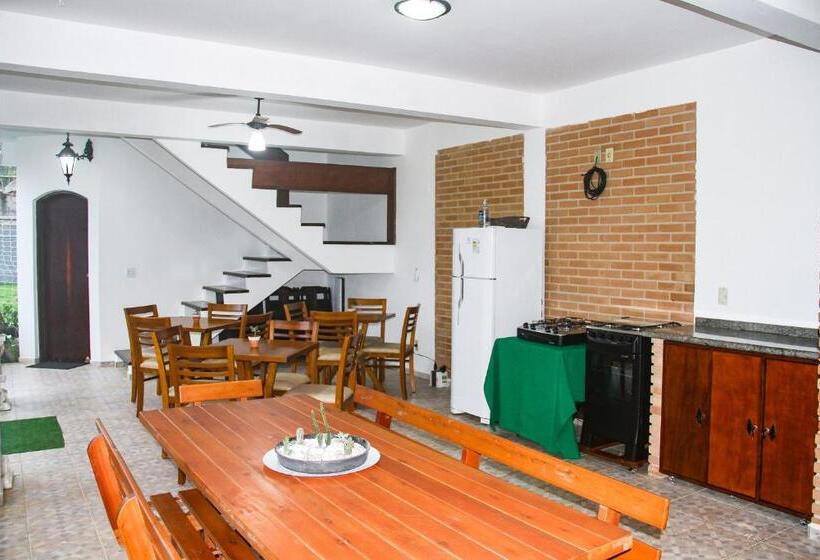 חדר דלוקס עם מרפסת, Marlua Quartos & Suítes