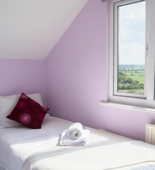 חדר אקונומי יחיד, Healing Waters Sanctuary For Exclusive Private Hire And Self Catering Board, Vegetarian, Alcohol & W