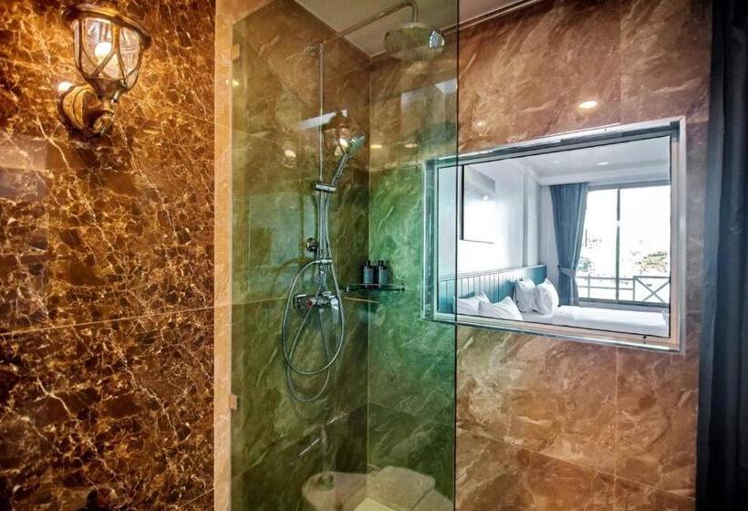 غرفة ديلوكس, Grandview Landmark Betong