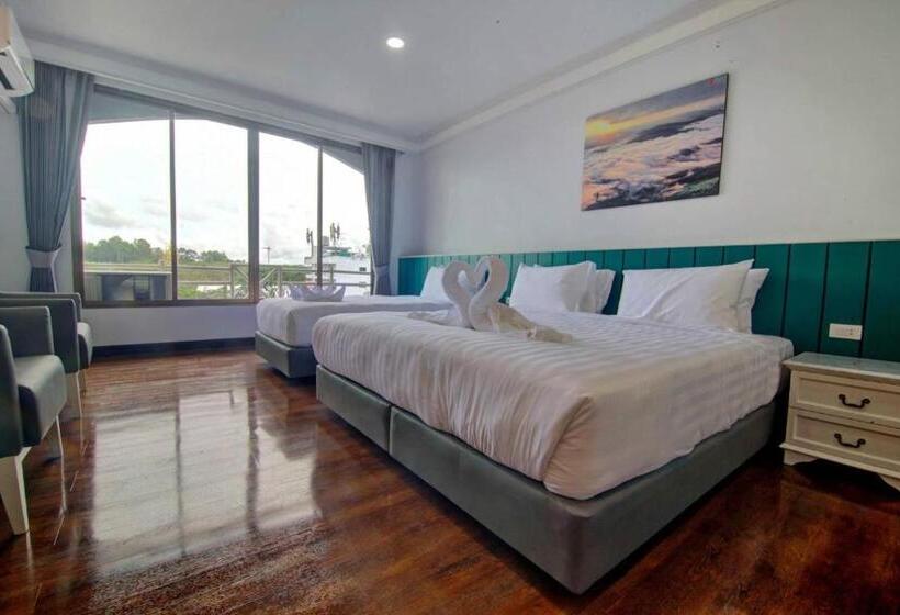 غرفة إدارية ثلاثية, Grandview Landmark Betong