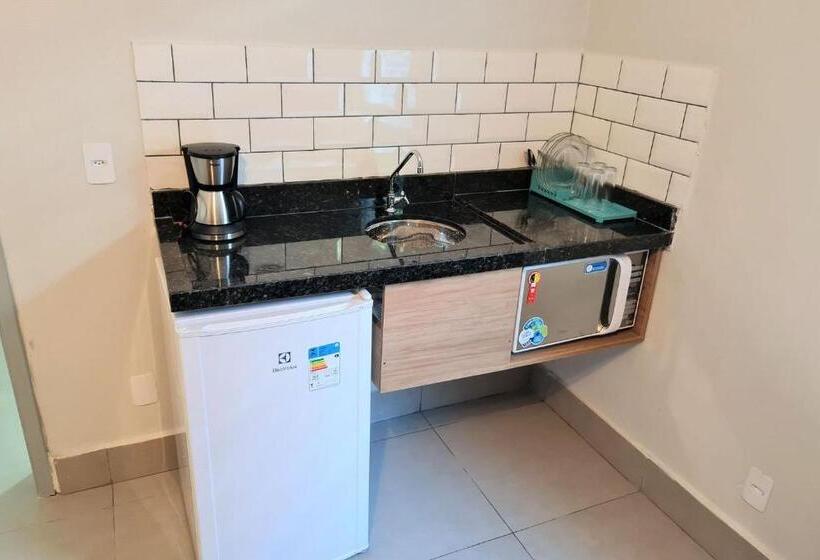 标准工作室, Marmeu Enseada