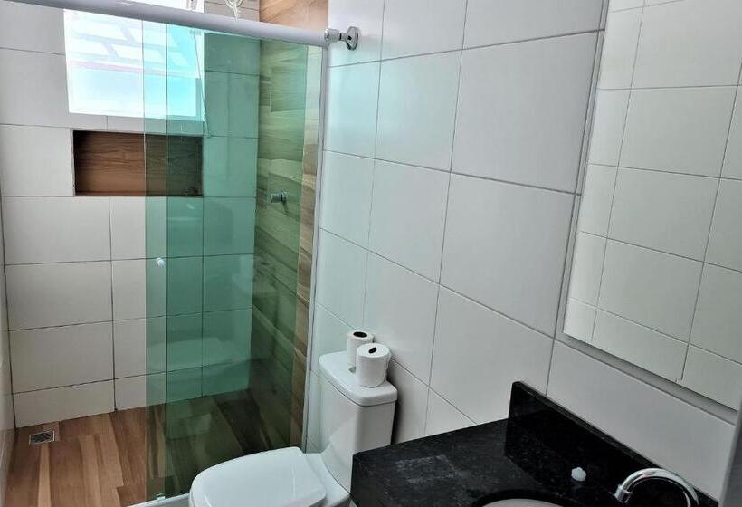 标准工作室带阳台, Marmeu Enseada