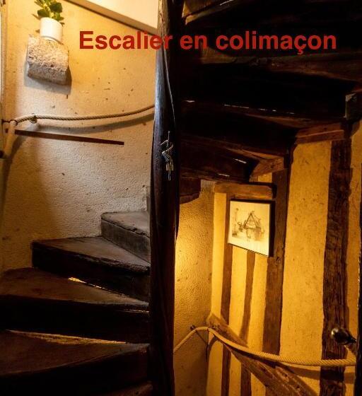 舒适三人间, La Tour Aux Grains Chambres Autonomes