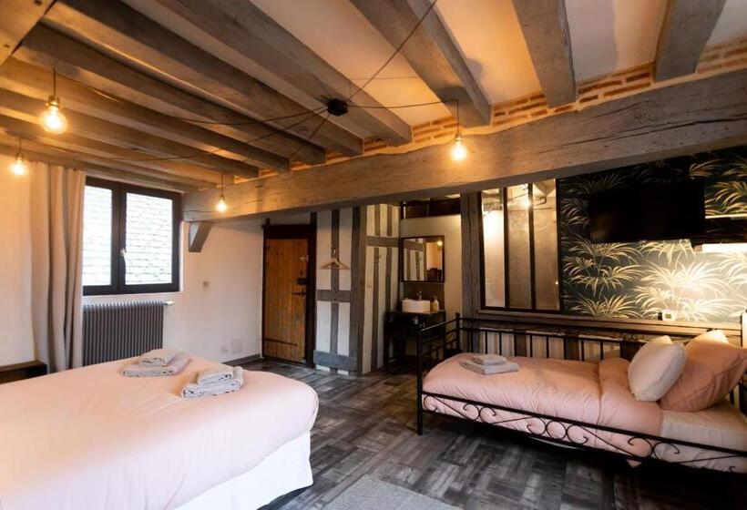 舒适三人间, La Tour Aux Grains Chambres Autonomes