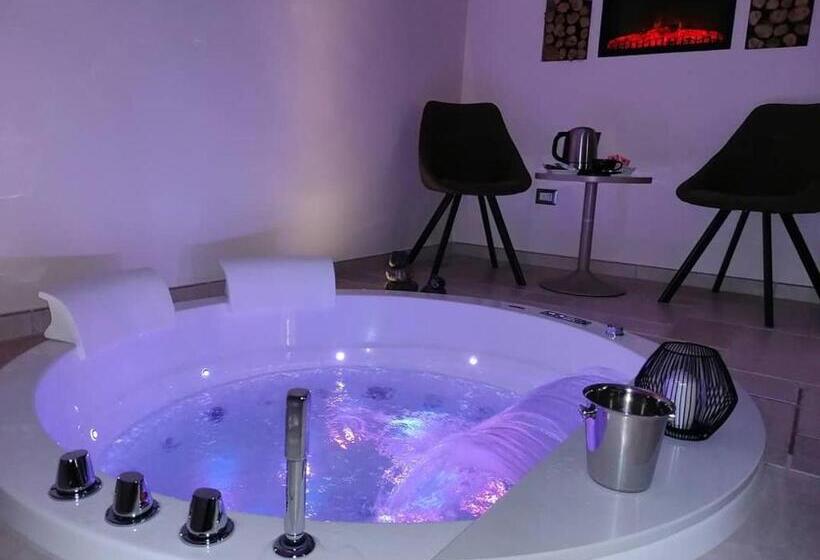 Suite z Hydromasażem, Lux Suite