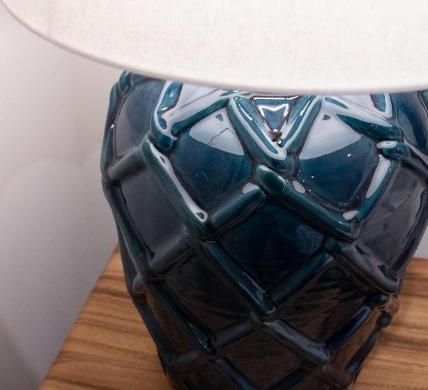 Номер Стандарт, The Three Horseshoes