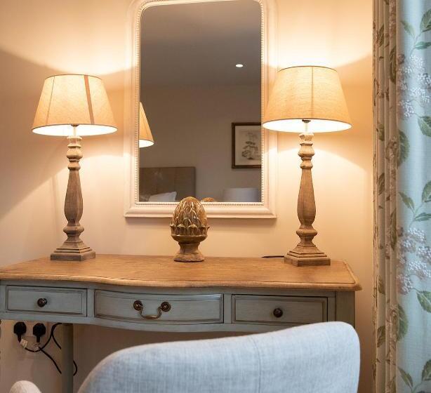 Номер Superior Вид на Сад, The Three Horseshoes