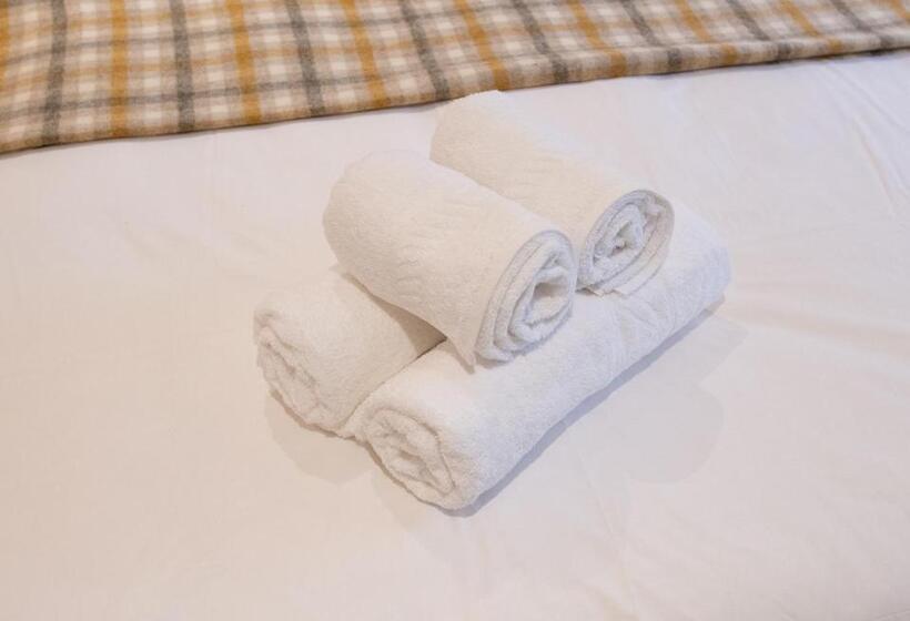 Стандартный Номер Кровать Кинг, The Three Horseshoes