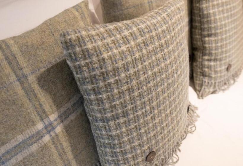 Номер Superior Вид на Сад, The Three Horseshoes