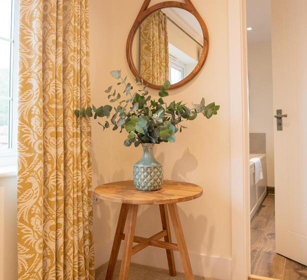 Стандартный Номер Кровать Кинг, The Three Horseshoes