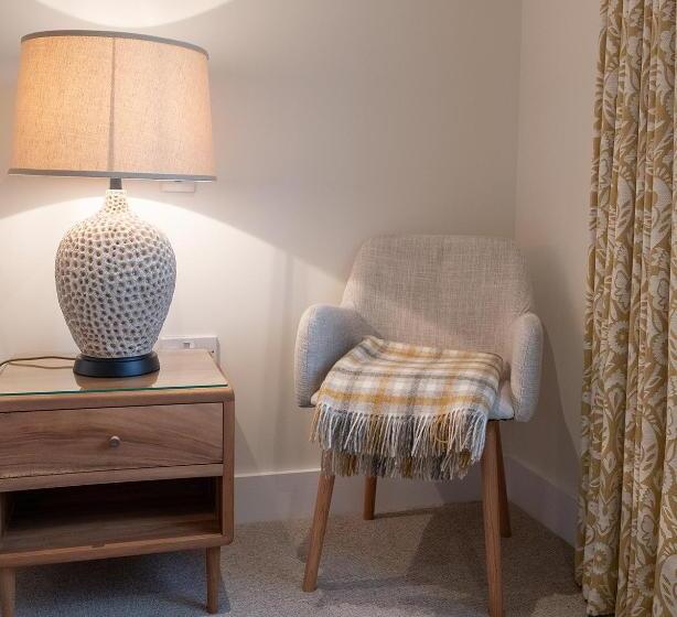 Стандартный Номер Кровать Кинг, The Three Horseshoes