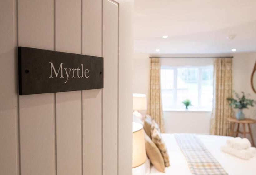 Стандартный Номер Кровать Кинг, The Three Horseshoes