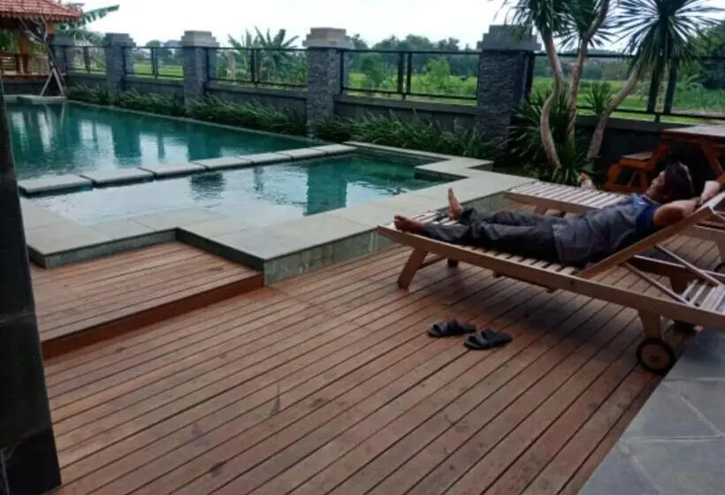 Suite Vue Piscine, Joglo Jawa Jepara