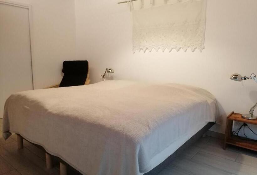 适合残疾人士使用的带超级大床的标准间, La Grange à Outeaux