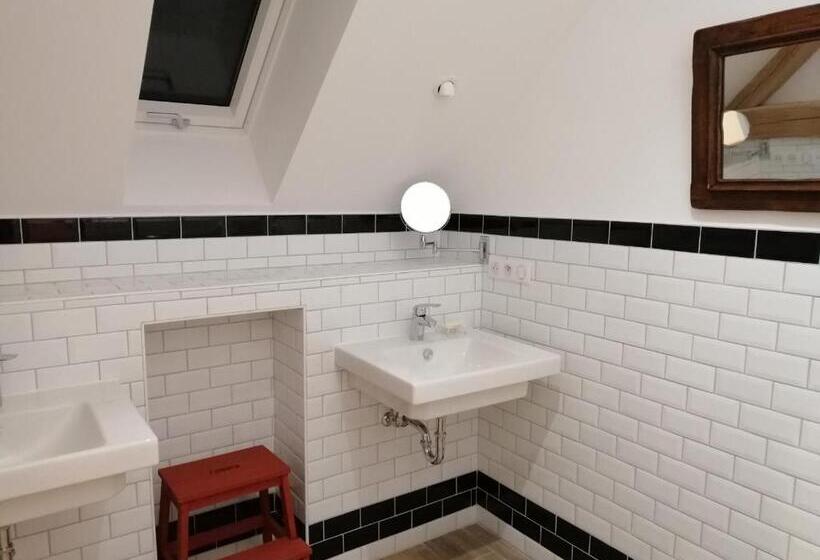 컴포트 트리플 룸, La Grange à Outeaux