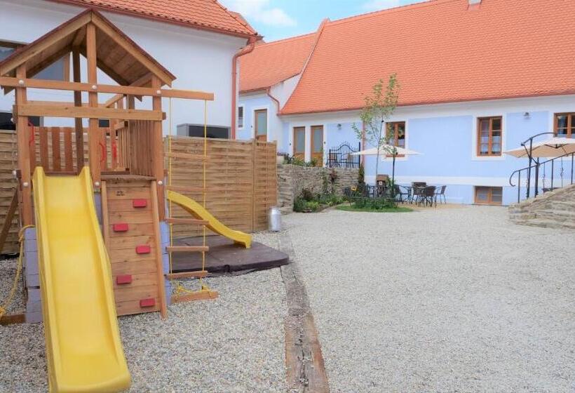 سوییت خانوادگی, Resort Mlýn Karolínka