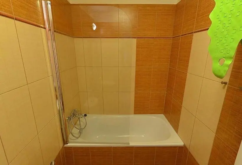 スタンダード４人部屋, Resort Mlýn Karolínka