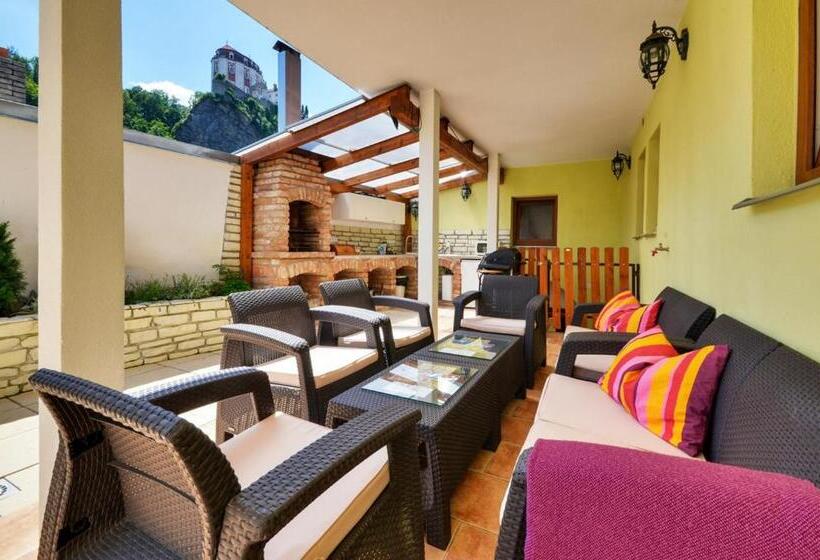 اتاق استاندارد چهار تخته, Resort Mlýn Karolínka