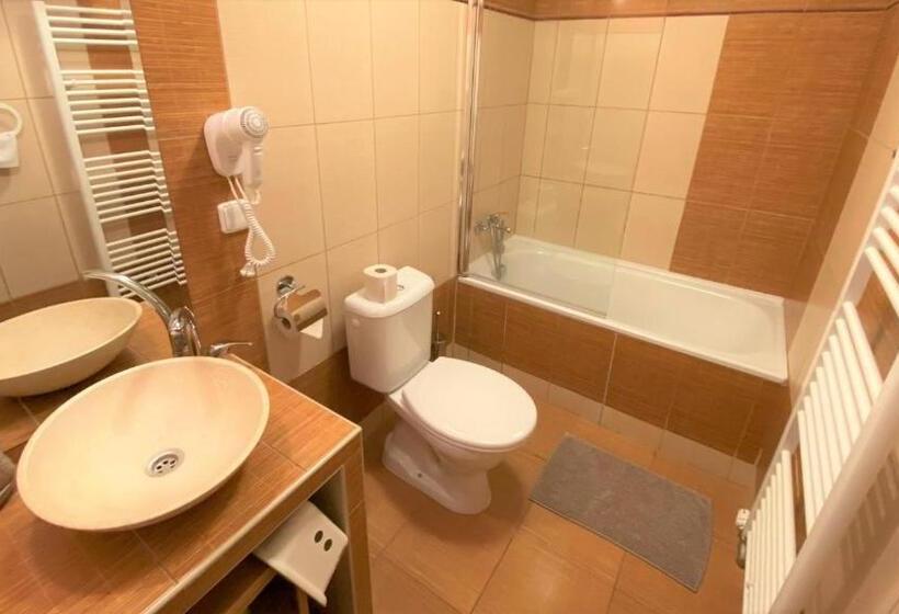 اتاق استاندارد چهار تخته, Resort Mlýn Karolínka