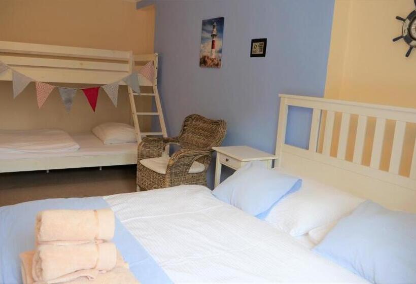 اتاق استاندارد چهار تخته, Resort Mlýn Karolínka