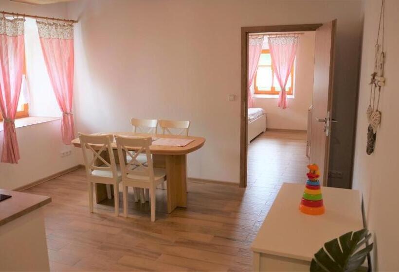 اتاق لوکس, Resort Mlýn Karolínka