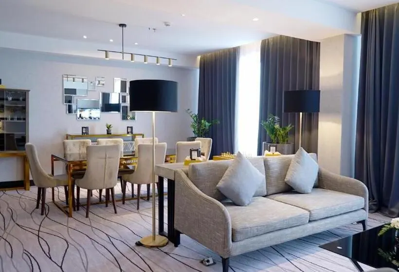 سوییت, Grand Swiss Belhotel Darmo