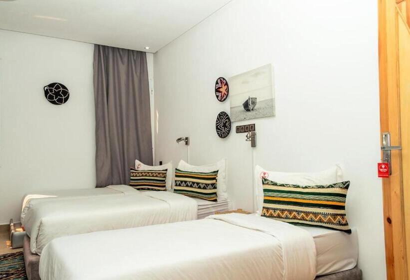 ルームシェアのワンベッド, Wow