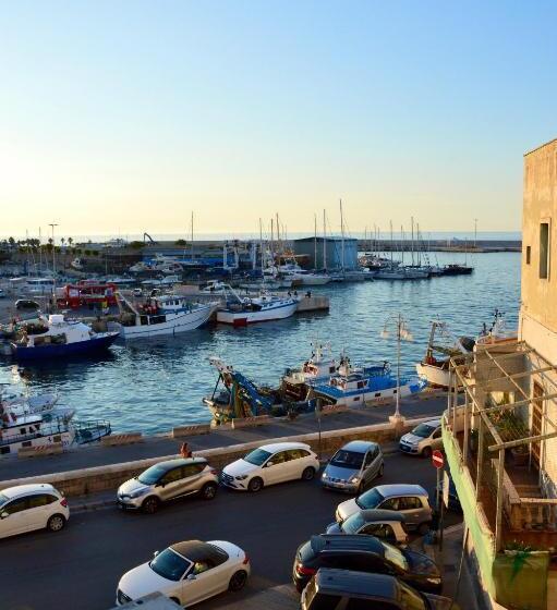 4인용 스탠다드 룸, Fari E Fanali Monopoli