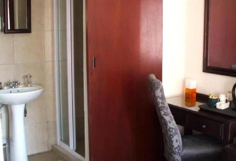 デラックスルーム, Monacco Guest House